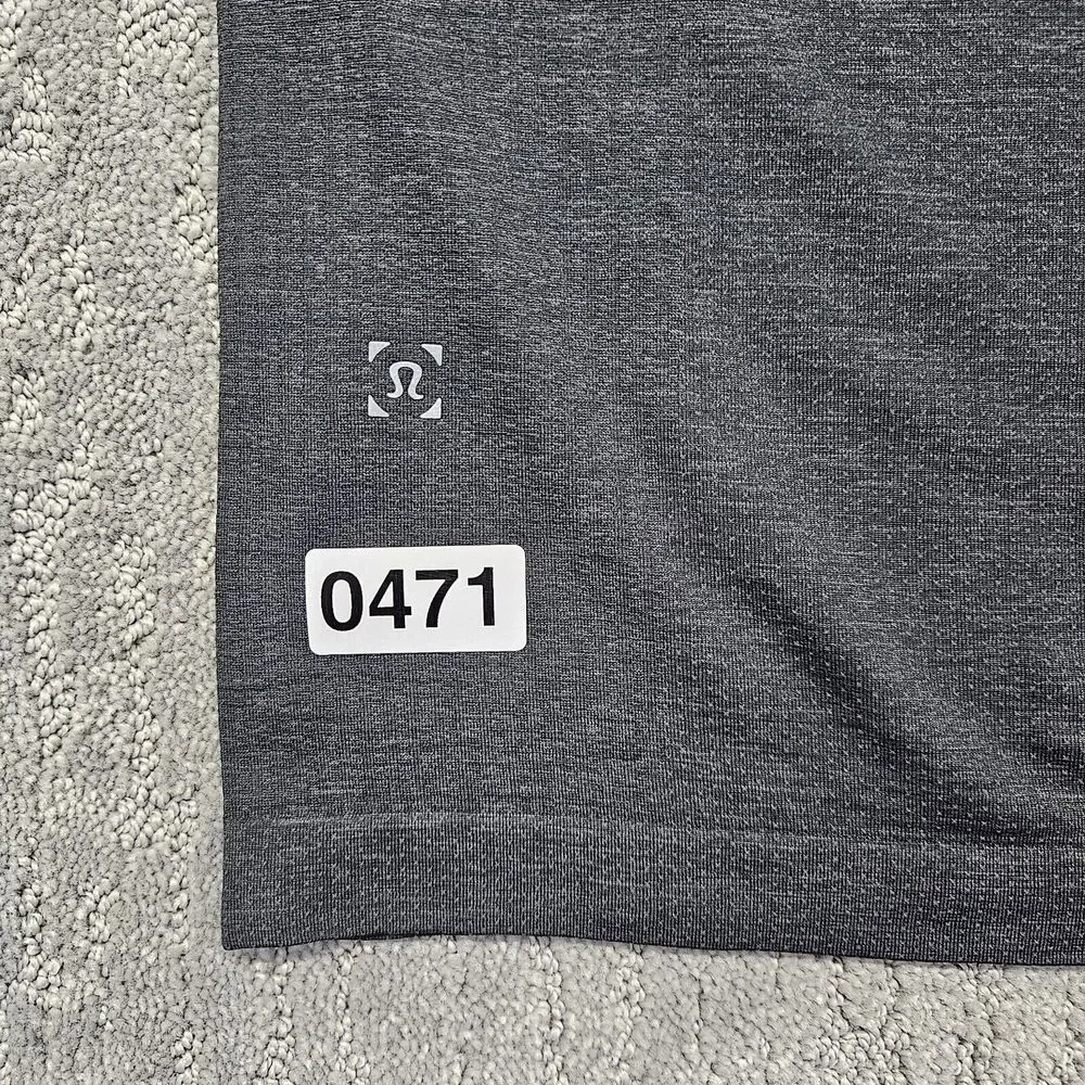 Lululemon Metal Vent Shirt Mens Large Gray Performance‎ Stretch Golf Casual EUC